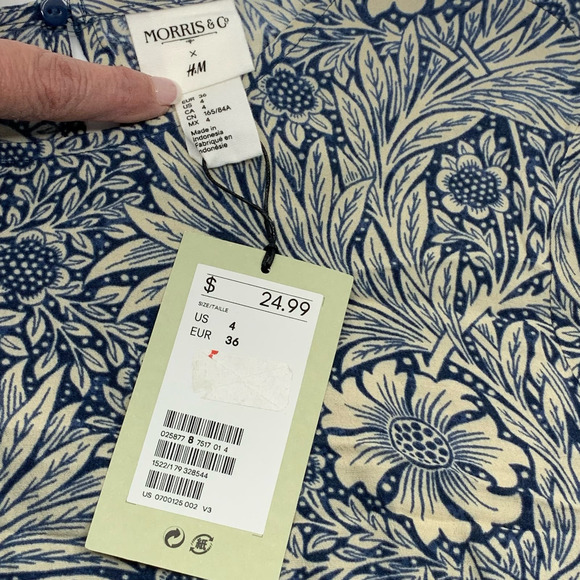 Morris & Co x H&M Long Sleeve Pullover Top Navy/Cream Floral Size 4 NWT - Picture 5 of 10
